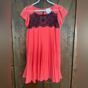 Romeo & Juliet Couture Coral Pleated Chiffon Lace Dress